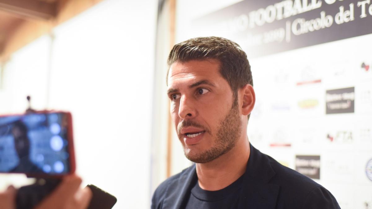Cagliari, ecco il nuovo ds. Tuttosport: "Accardi torna in pista dopo il disastro sportivo blucerchiato. Angelozzi può andare al Lecce"