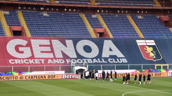 Genoa, è contestazione aperta. Spunta uno striscione: "Fuori i xxxxxxxx o fuori da Genova"