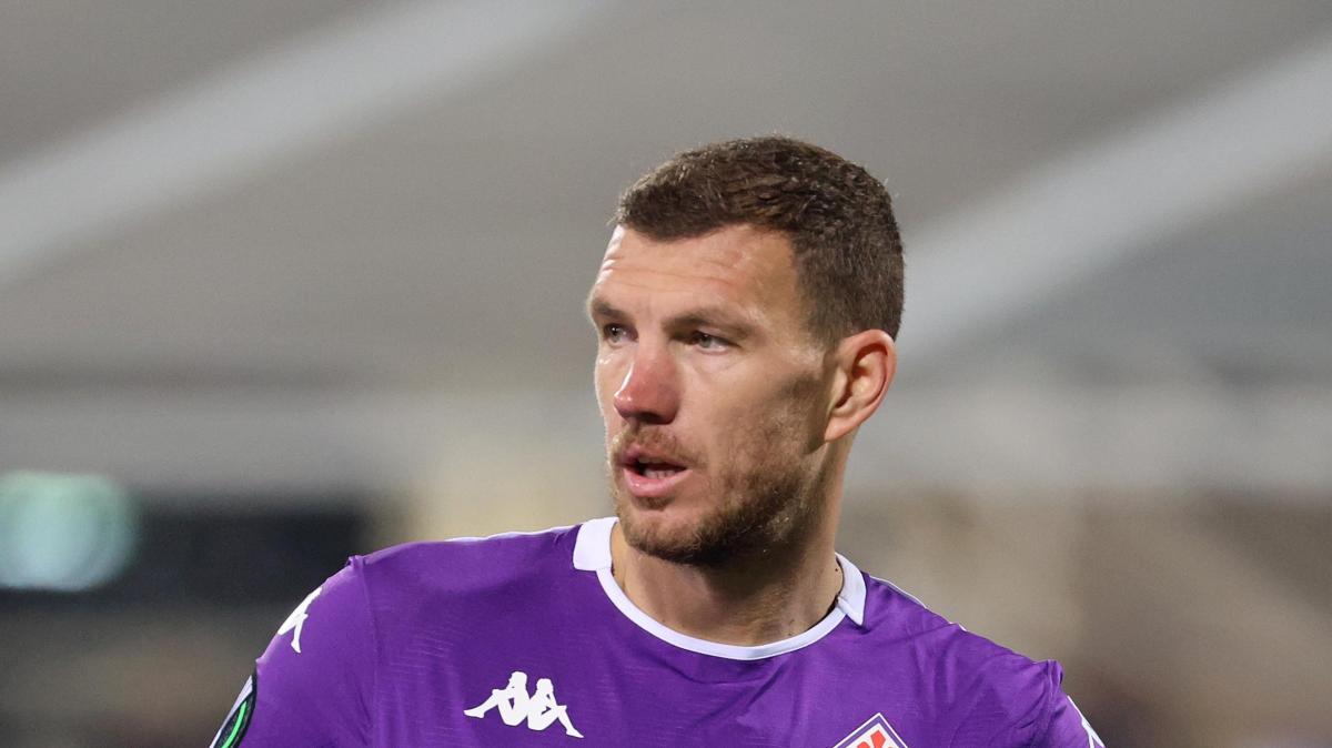 Fiorentina, pronta la rivoluzione d'inverno. Per Dzeko resiste l'ipotesi Cagliari