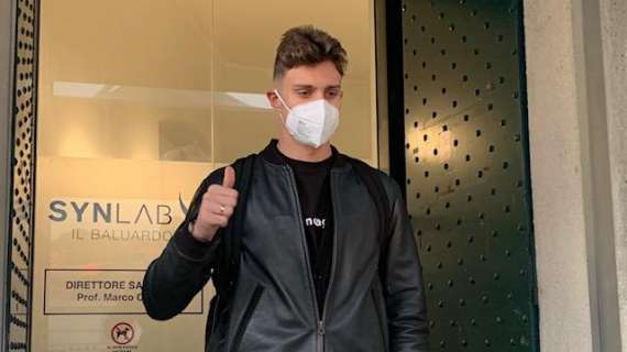 Calafiori, visite mediche in corso a Genova, poi la firma per il Grifone (FOTO)