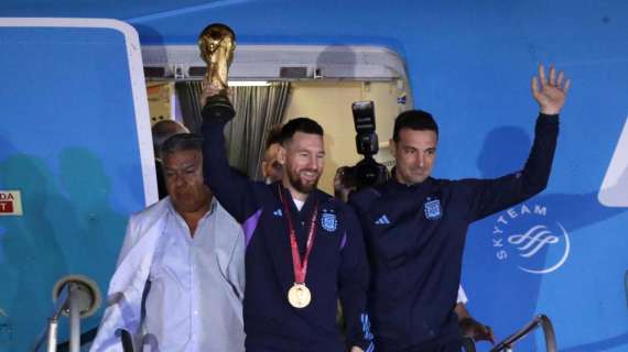 Calcio: primo allenamento di Messi al PSG da campione del mondo