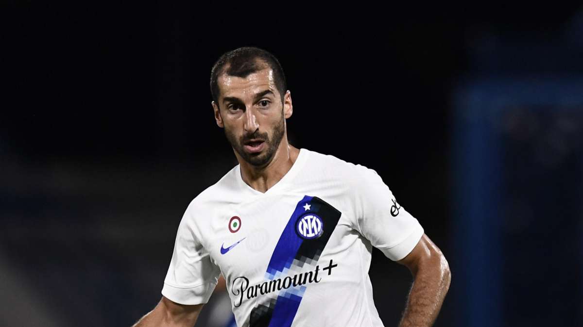 Mkhitaryan: "Adesso andiamo avanti passo dopo passo, pensiamo al Cagliari"