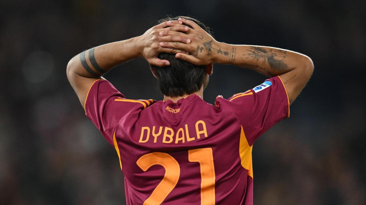 Lesione confermata, Dybala starà fuori circa un mese. Corriere di Roma: "Rientro con il Cagliari"