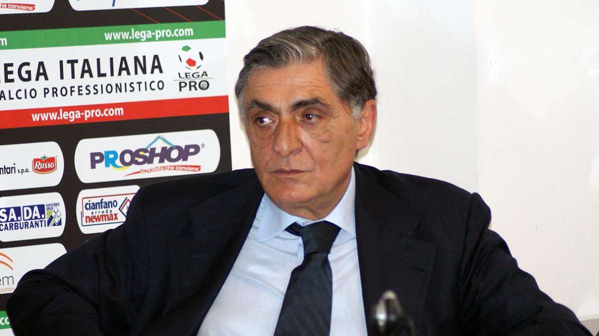 Casillo, pres. Foggia: "Aspettiamo di conoscere il futuro di Sau e Burrai"