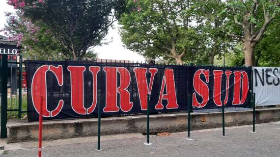 La Curva Sud contro il Milan: "A San Siro non esiste la minima condizione di fare il tifo"