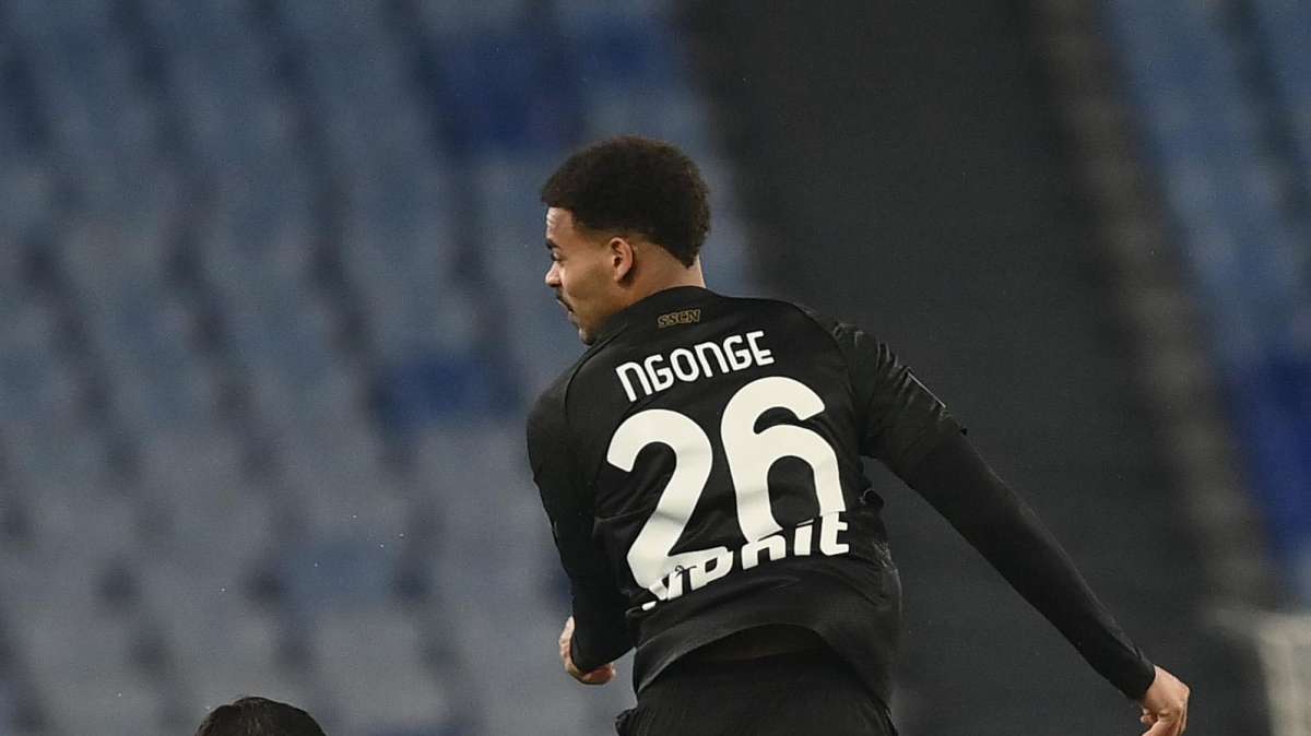 QUI NAPOLI - Ngonge out contro il Barcellona a causa di un risentimento muscolare