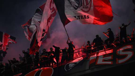 L'Associazione Italiana Milan Club: "Striscioni esposti al contrario durante la gara con il Cagliari" 