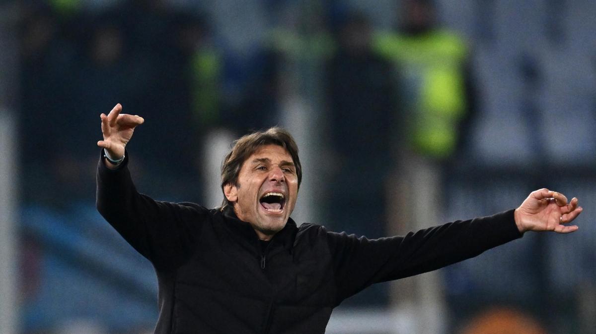 Napoli di rigore. Il Mattino: "Maratona al Maradona"