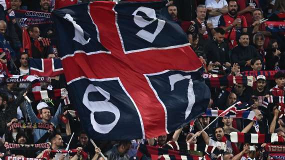 Sconvolts, 37 anni della storica tifoseria cagliaritana: lo striscione all'Unipol Domus