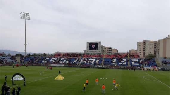 Il Cagliari ospita l'Udinese: vincere per salutare i tifosi rossoblù