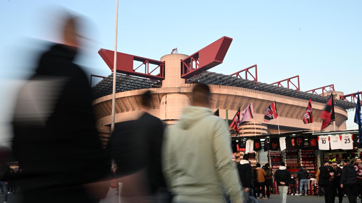 San Siro pronto a riempirsi per Milan-Cagliari. Gazzetta: "Saranno oltre 70mila"
