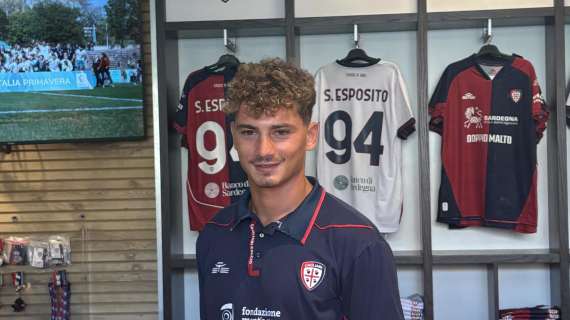Cagliari, Esposito sfida Mina via social: "Io ballo meglio di te" (FOTO)