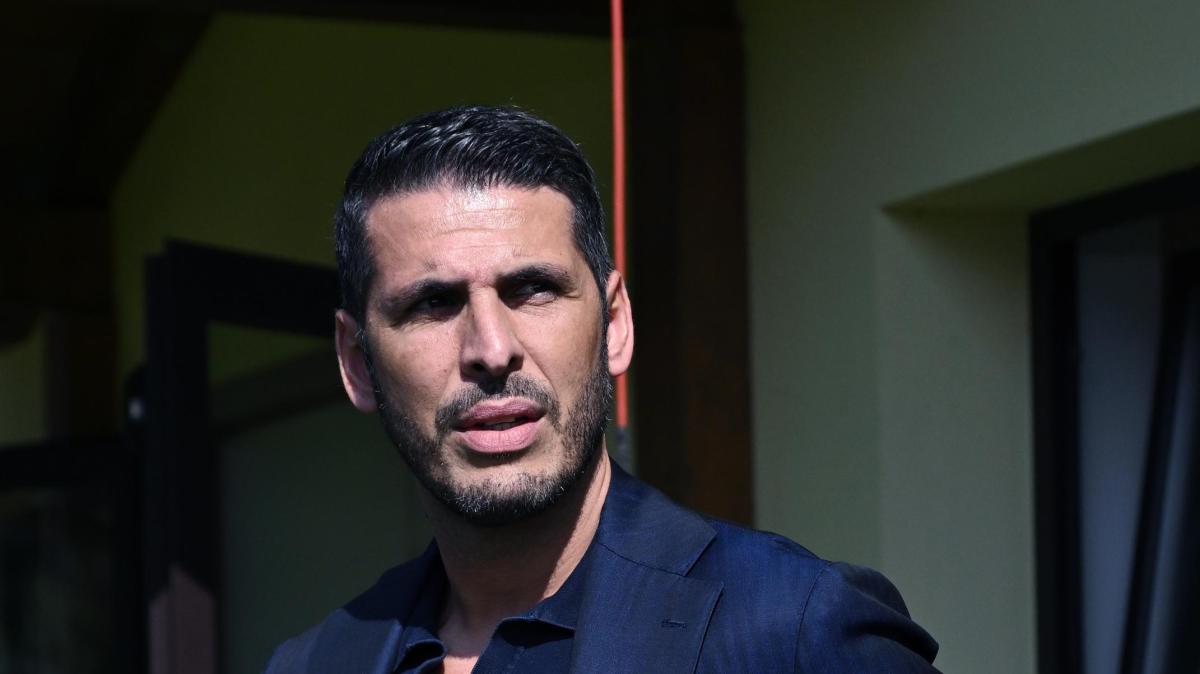Calciomercato Cagliari h24 - Ceduto Wieteska. Esposito, Rodriguez e l'ex Folorunsho nel mirino del Bologna. Kofler è rossoblù, Veroli al Sudtirol. Resta viva la pista Maldini. Molta distanza con Esposito. Rispunta Anjorin?