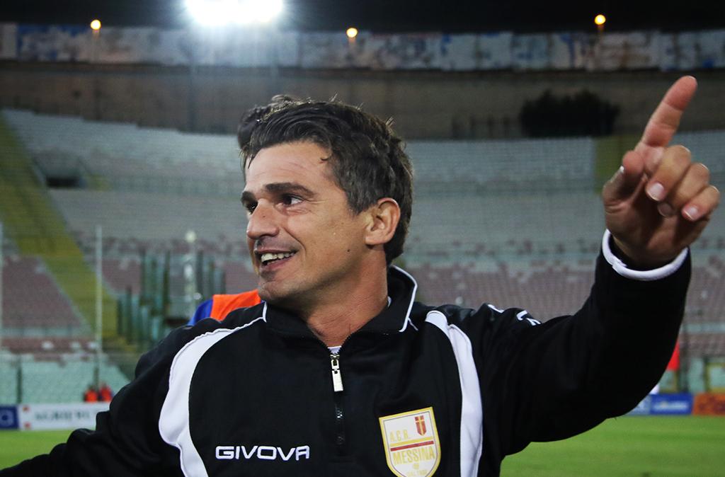 Un mirto con... Arturo Di Napoli: "Il Cagliari sta facendo il campionato che deve fare, con l'obiettivo di conquistare una salvezza che varrebbe oro. I gol subiti su palla inattiva? Al di là della marcatura a uomo o a zona, conta l'attenzione"
