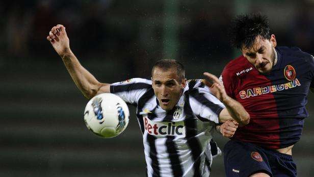 Pinigol capitano dei rossoblù su Twitter