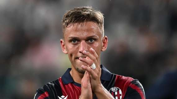 Infortunio Karlsson, la nota ufficiale del Bologna: "Trauma distorsivo alla caviglia"