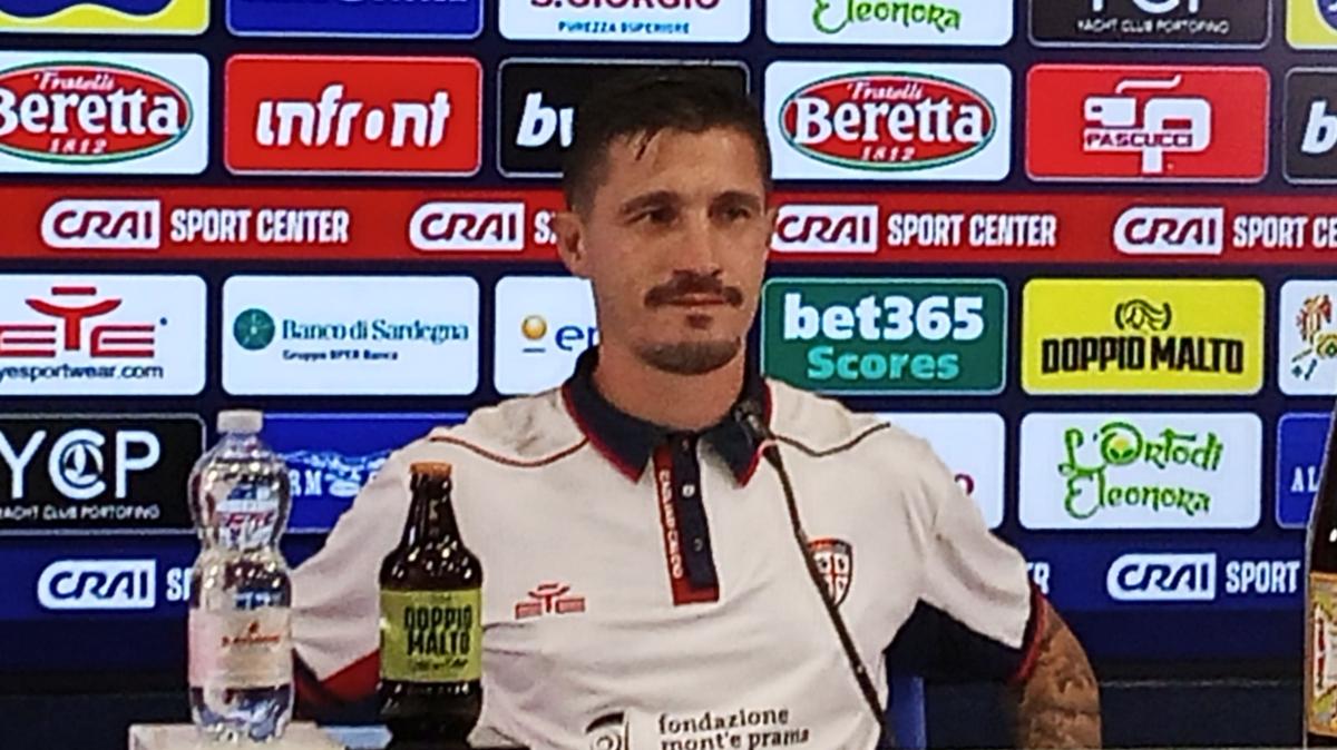 Pisacane in conferenza: "Con Mina e Luperto giochiamo con la difesa a 4. Folorunsho in calo? Responsabilità mia"