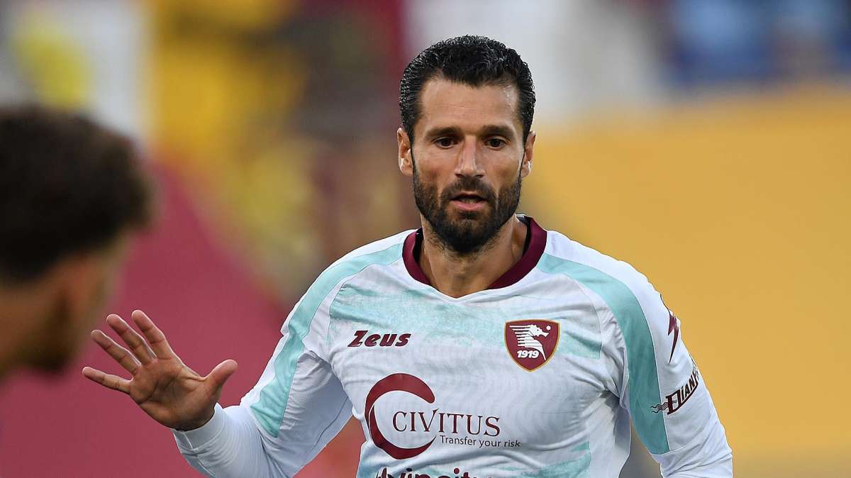 Salernitana, Candreva: "Bravi a non mollare. Le difficoltà si superano da squadra" (FOTO)