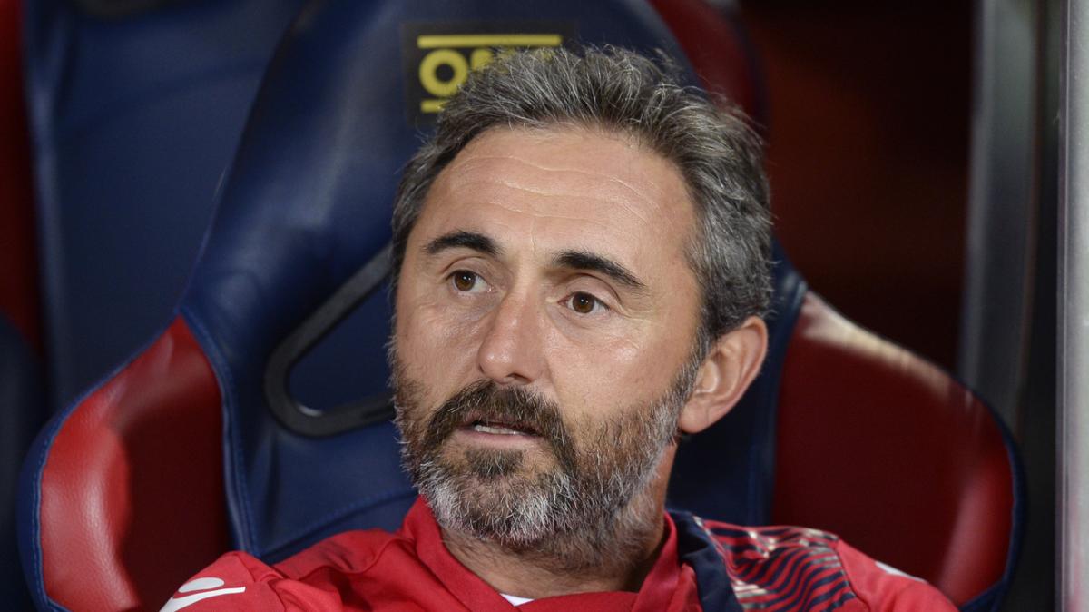 Cagliari, Bucci indica la via: “Serve ritrovare soluzioni, siamo in emergenza e dobbiamo riprendere a vincere. Caprile e Carnesecchi portieri emergenti”