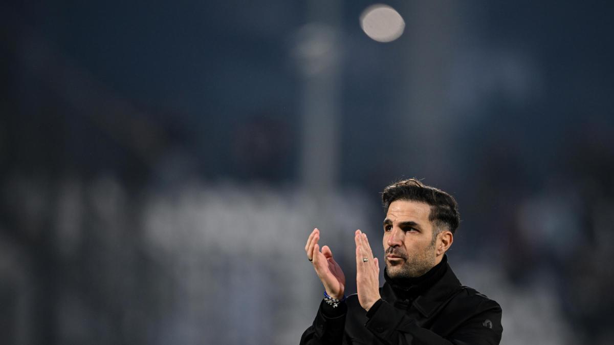 Un super Como batte il Torino 6-0 e sorpassa la Juve. La classifica aggiornata 