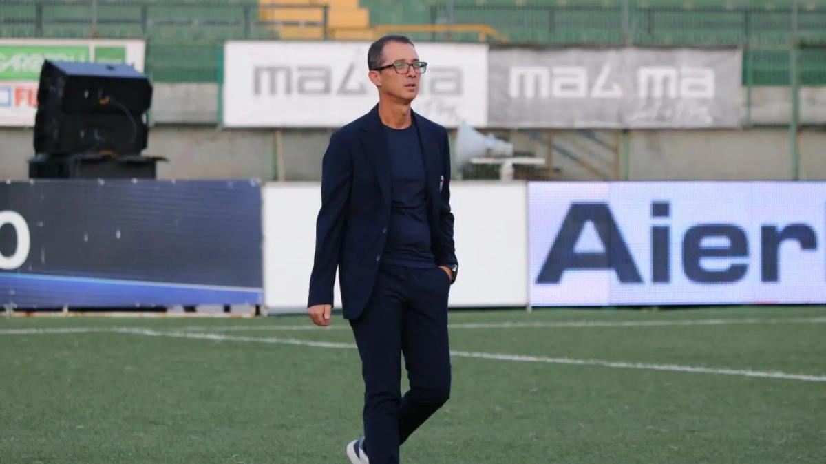 Crotone-Catania, Longo rompe il silenzio: rossoblù chiamati alla reazione