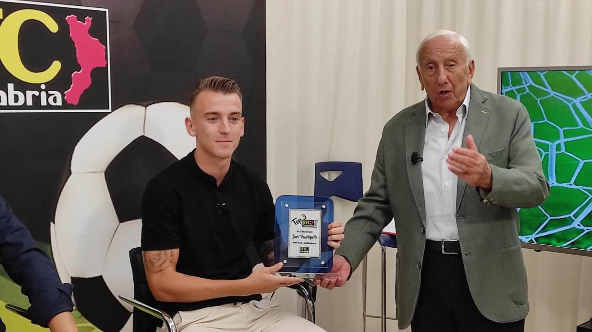 L'elogio de Il Calcio Latino sui social al giornalista catanzarese Mario Mirabello