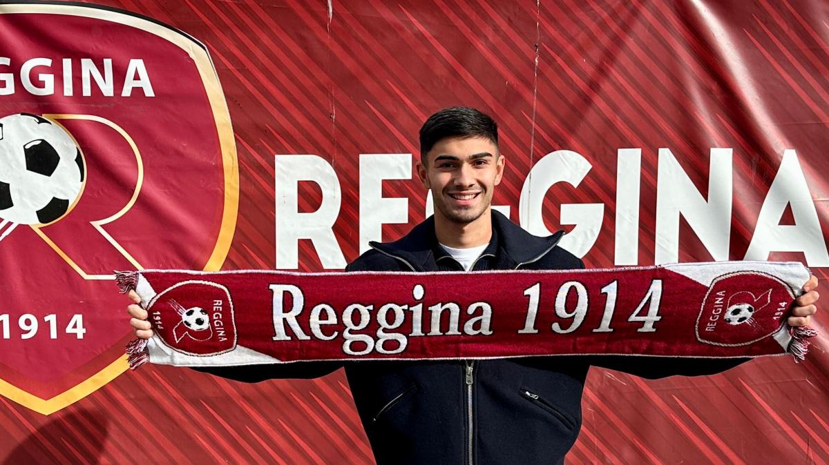 Reggina, adesso è ufficiale: ecco il centrocampista Leonardo Bevilacqua