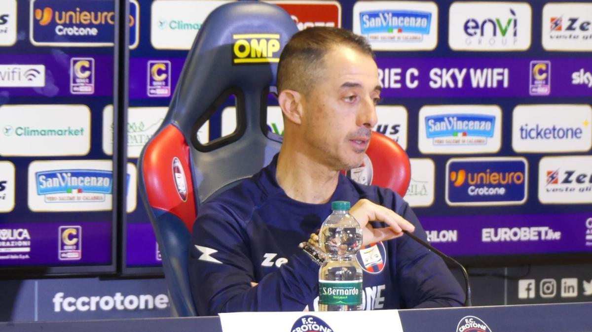 Crotone, Longo: “Voglio uscire dal campo senza rimpianti”