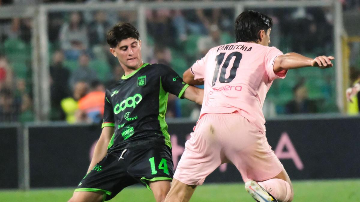 Liberali lascia il Catanzaro e segue Aquilani in Serie A?