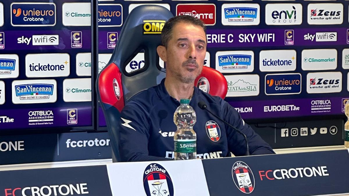 Longo lancia il Crotone: “Con la Salernitana sfida spartiacque per noi”
