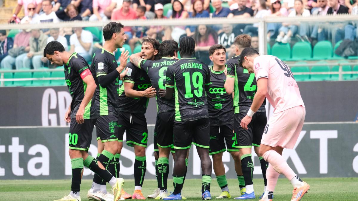 Catanzaro, finale intenso quanto un playoff: al Bari serve almeno un punto