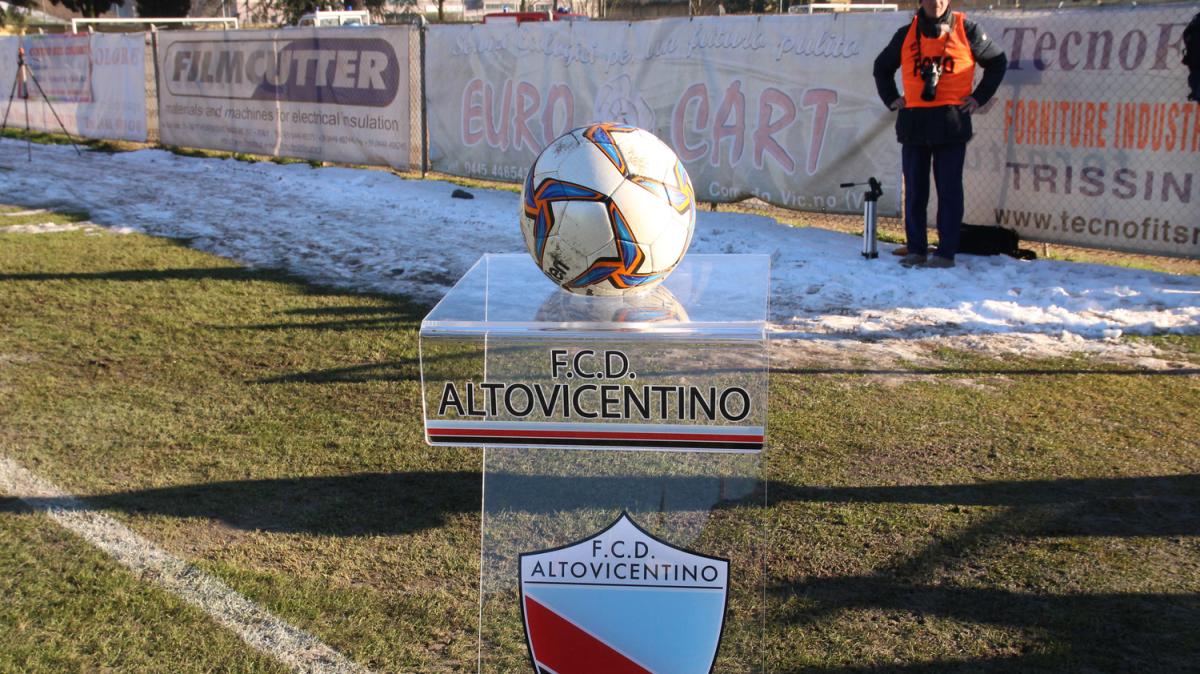 Prima Categoria, recuperi 7a giornata: vincono Roggiano e Petronà