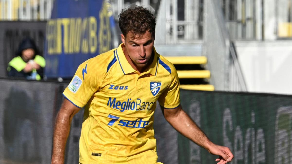 Catanzaro, Sernicola sfumato: è caccia al terzino, diversi nomi nel mirino di Polito