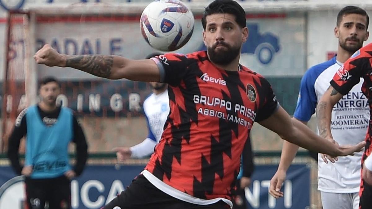 PUNTORIERE SUL CROTONE: "Longo allenatore da Serie B, Energe un ottimo giocatore. Play off ? Catania favorita"