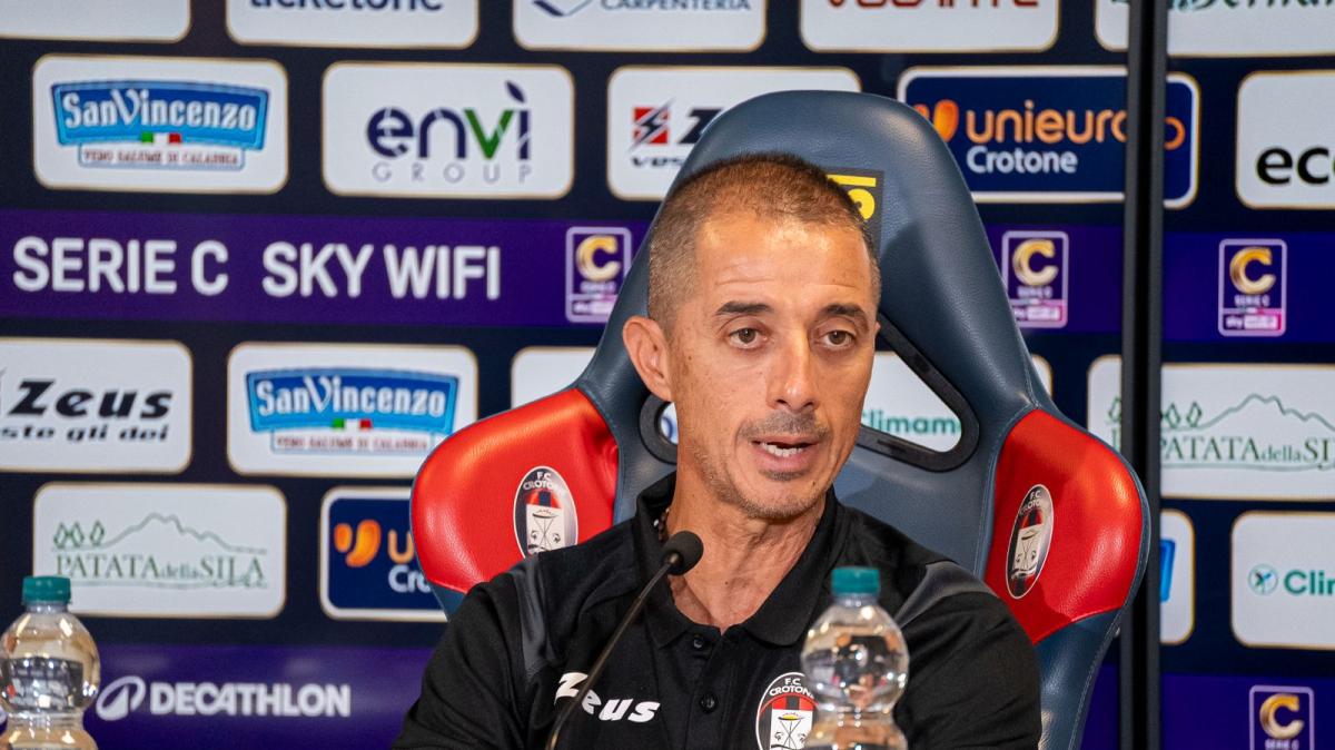 Crotone, Longo: «Non possiamo fare soltanto un gol rispetto a quanto prodotto»