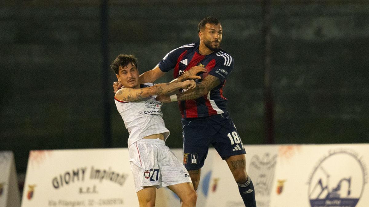 Crotone eliminato dai play off: al Pinto finisce 1-1 con la Casertana