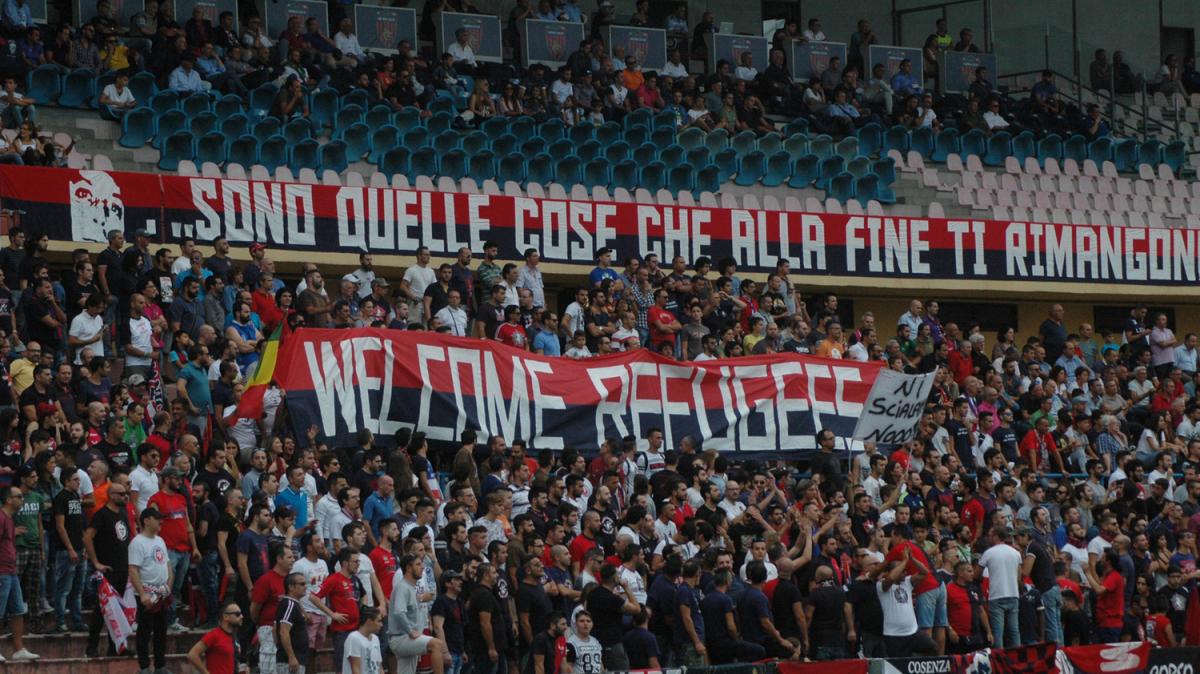 Giugliano - Cosenza 3-0, pomeriggio da incubo per i lupi 