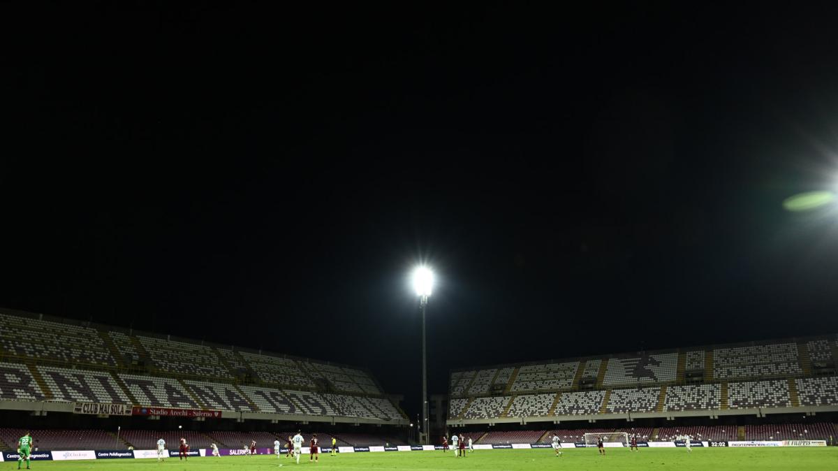 Salernitana - Cosenza 0-0, reti bianche all' Arechi