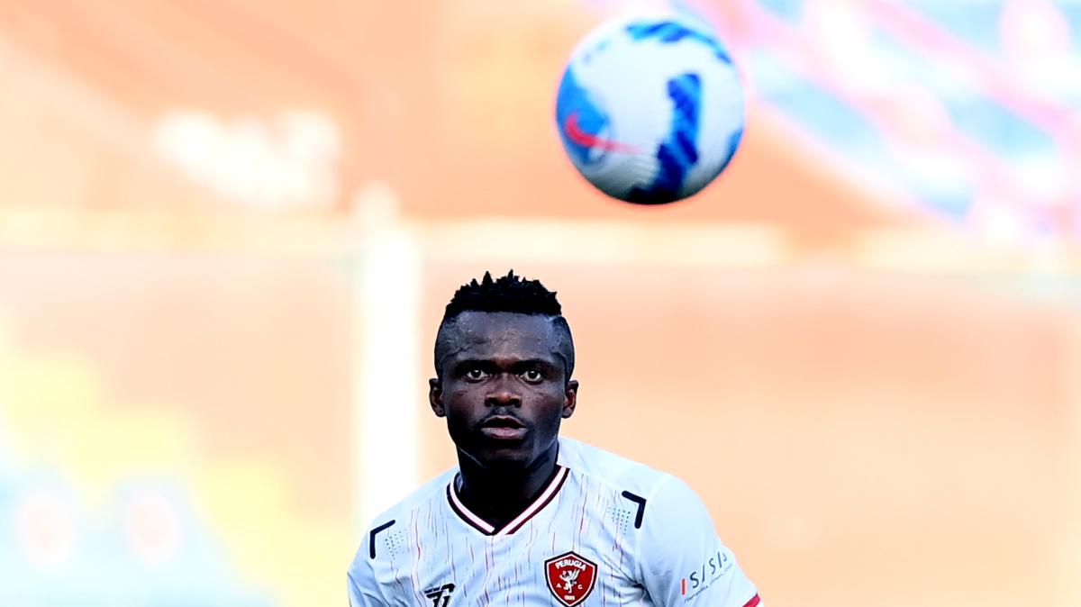 Cosenza, ceduto Kouan al Benevento 