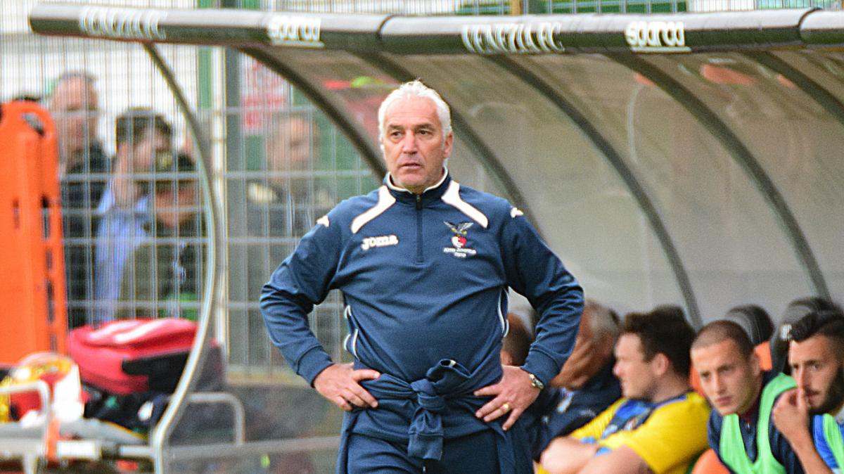 CUTTONE SULLA REGGINA: " In una settimana gli amaranto si giocano tutto. Reggio non può stare in D"