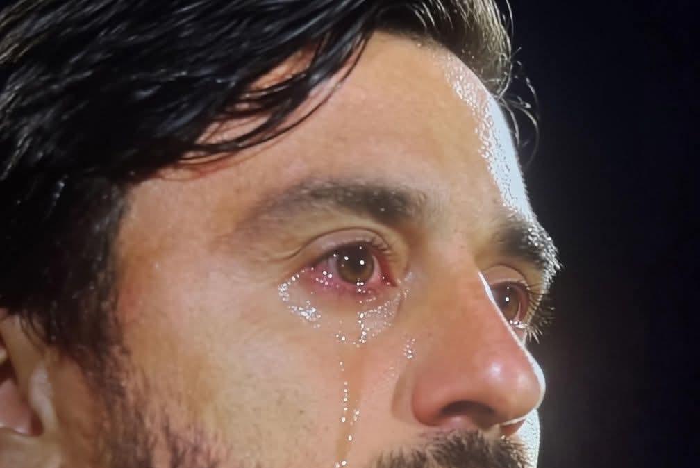 Aquilani: "Le mie lacrime sono per il popolo giallorosso. Oggi tutta Italia ha visto che Catanzaro è una bella realtà".