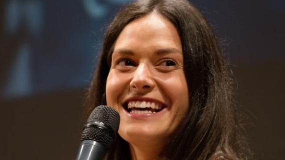 Como Women, Nadine Nischler ospite al Teatro Sociale di Como per “La Normalità del Campione”