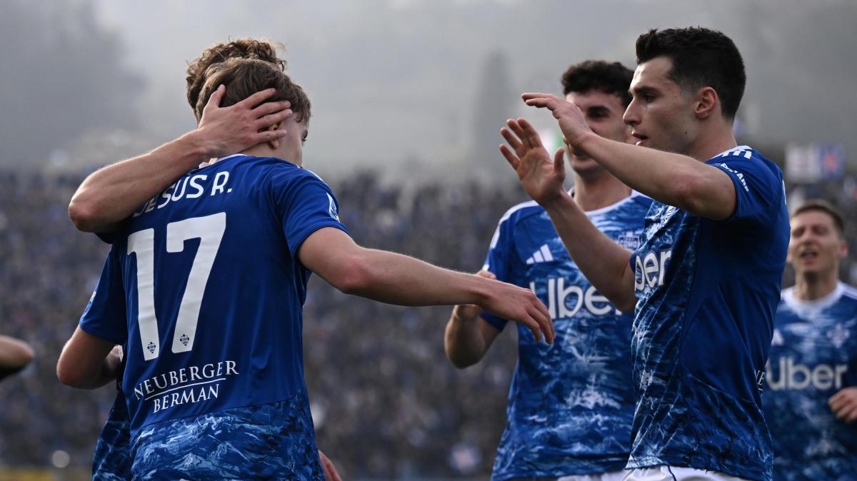 Il Como torna a vincere in casa dopo un mese: Lecce battuto e Champions momentaneamente a -2