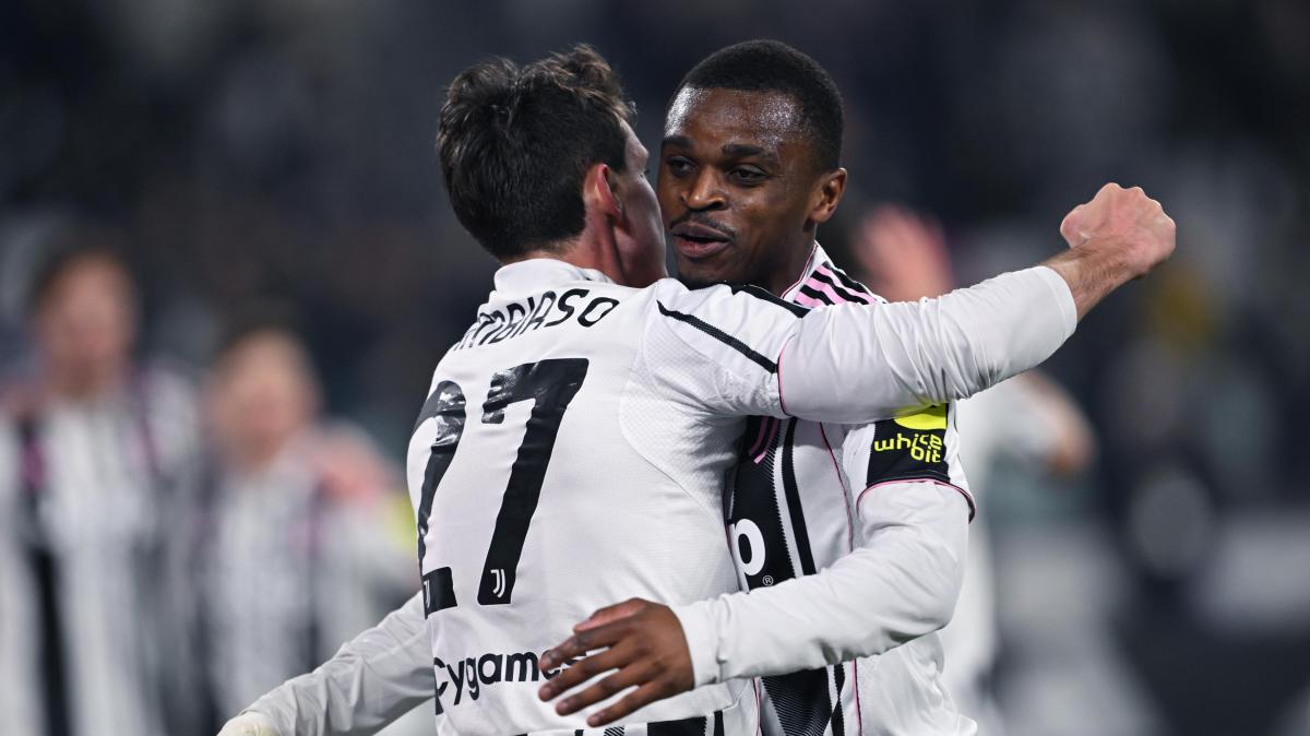 Como sogna un laterale: la Juventus valuta la cessione