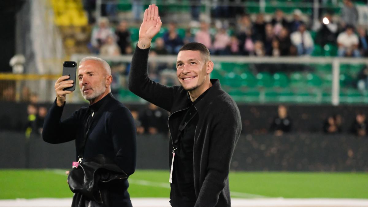 Cagliari, Belotti: “Manca un mese al mio rientro. Il Como sta facendo un lavoro straordinario”