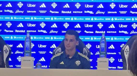 Como-Lazio, Douvikas in sala stampa: "Contento del gol, che intesa con Nico Paz"