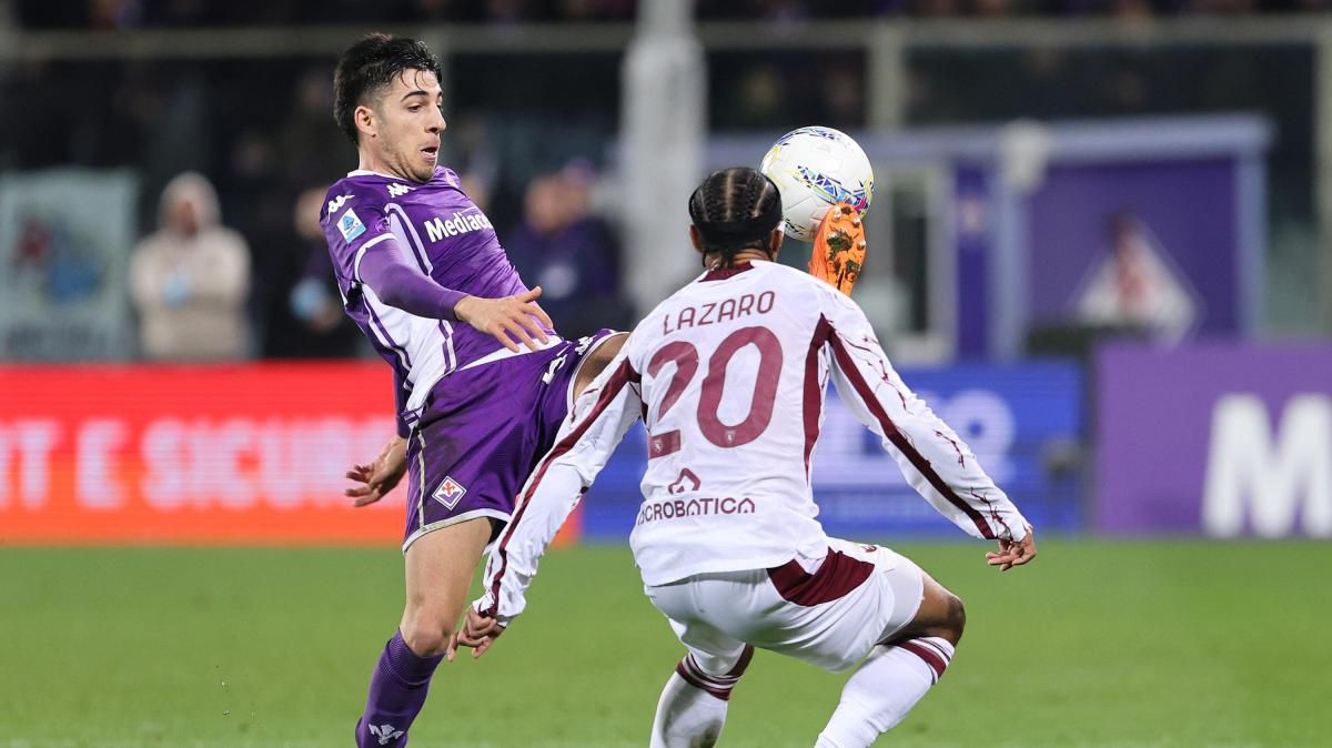 Como guarda al mercato: italiani e giovani nel mirino di Fabregas