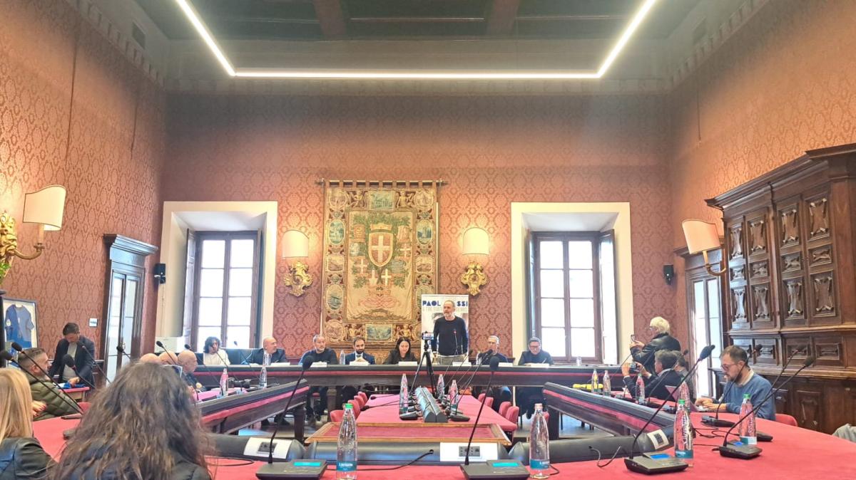 "Paolo Rossi & The Football Legends": presentata la mostra a Palazzo Cernezzi