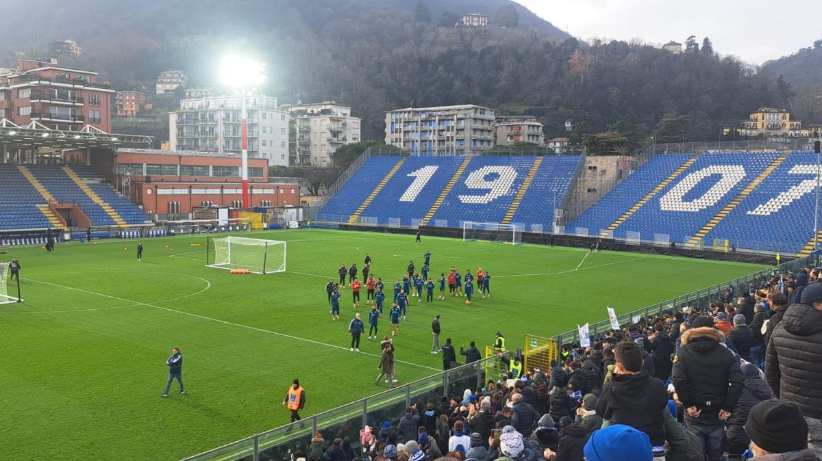 Grande entusiasmo e partecipazione all'allenamento del Como al Sinigaglia: il racconto della mattinata