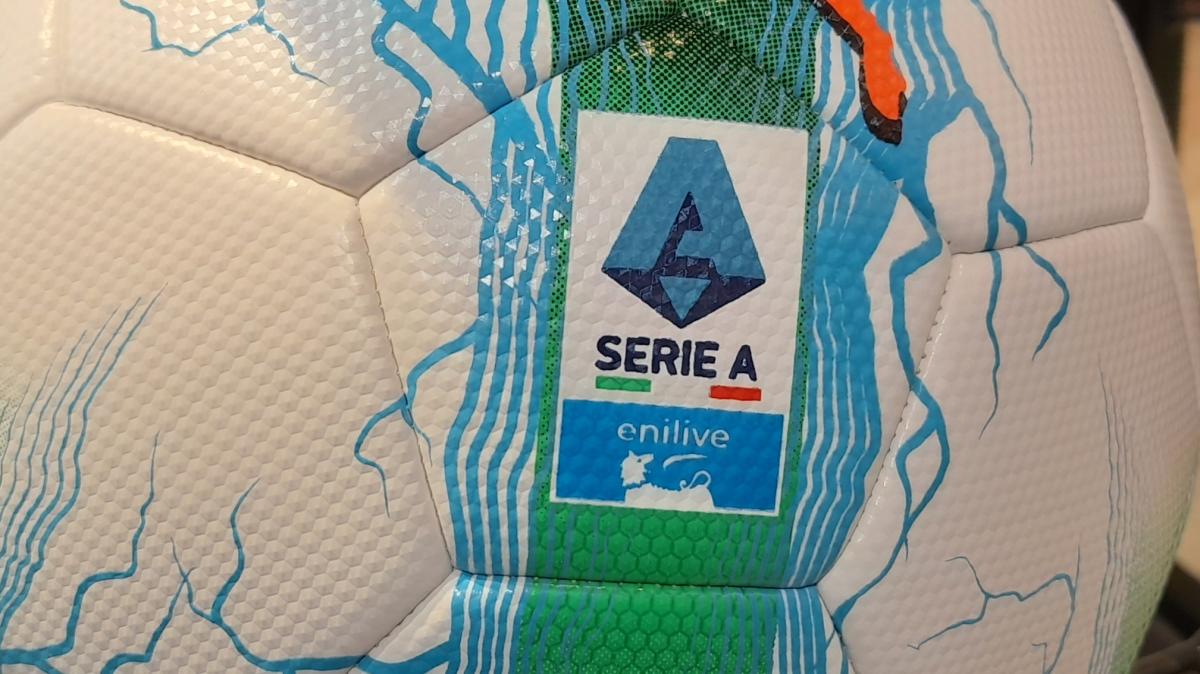 Sorteggio Calendario 2026/27, segui in diretta le giornate del Como. Si inizia ad Udine